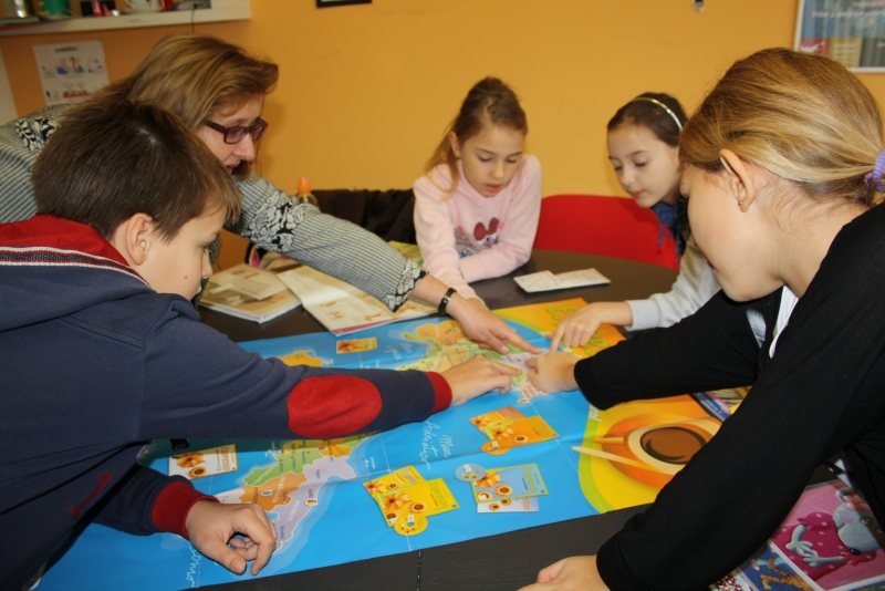 Polaznici Dicte u učionici